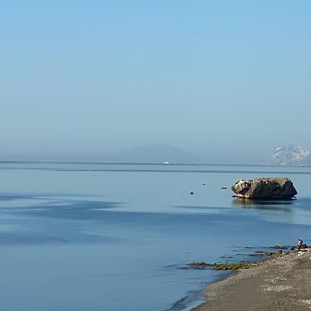 Casa De Playa Daire Estepona Dış mekan fotoğraf